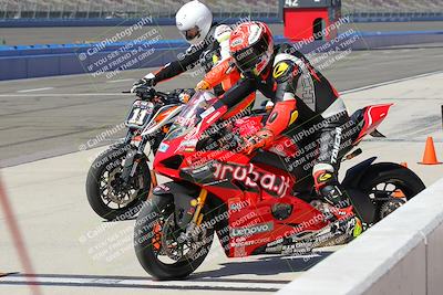 media/Aug-27-2022-Fastrack Riders (Sat) [[c588535105]]/Level 2/Grid/